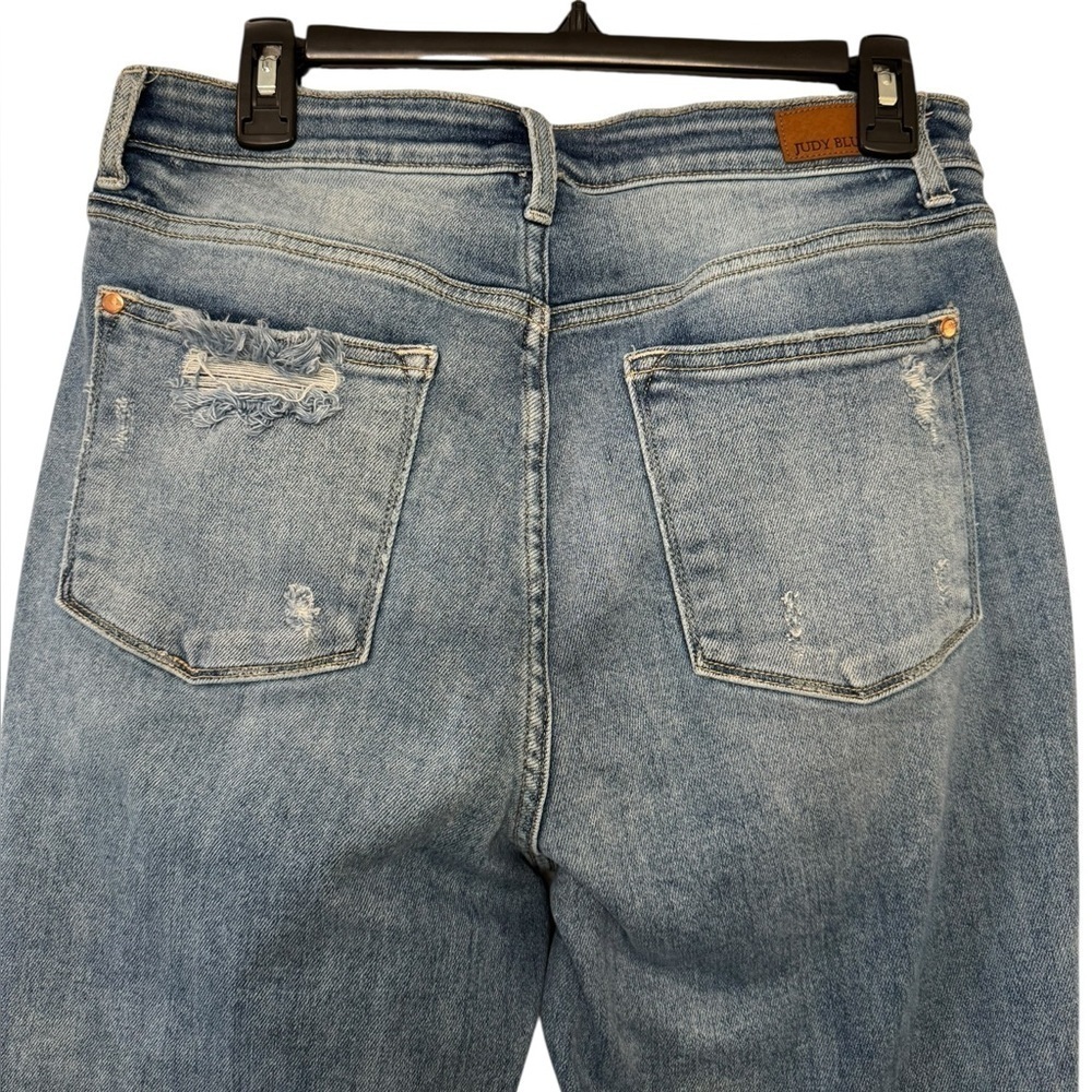 Judy Blue Destroyed Cropped Straight Leg - Picture 7 of 11